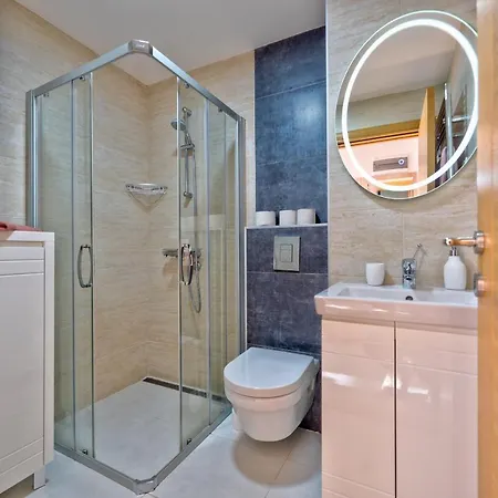 Sale زلاتيبور